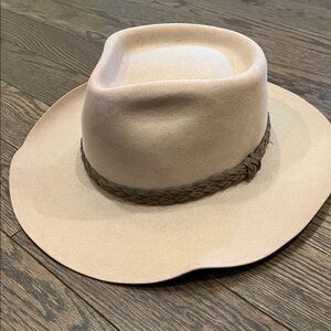 Vintage Akubra Imperial Quality Fedora Hat 61 (Australian sizing = 7 5/8 US /